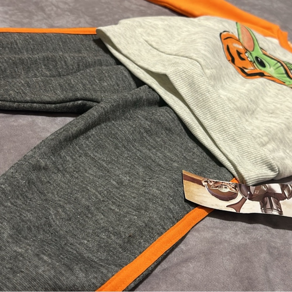Star Wars Orange Pumpkin Graphic sweet pant and shirt. - Picture 4 of 4